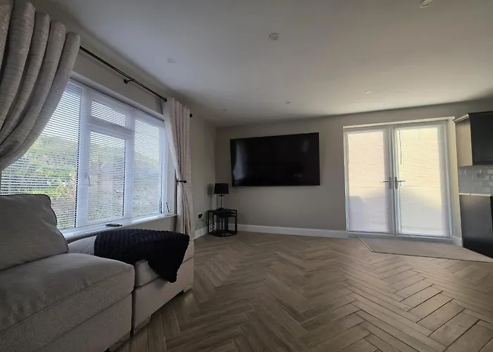 Collooney - House - Sleeps 6 - Parking